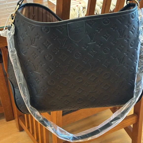 Boulogne GM handbag Black Women's Bag - Picture 2 of 8